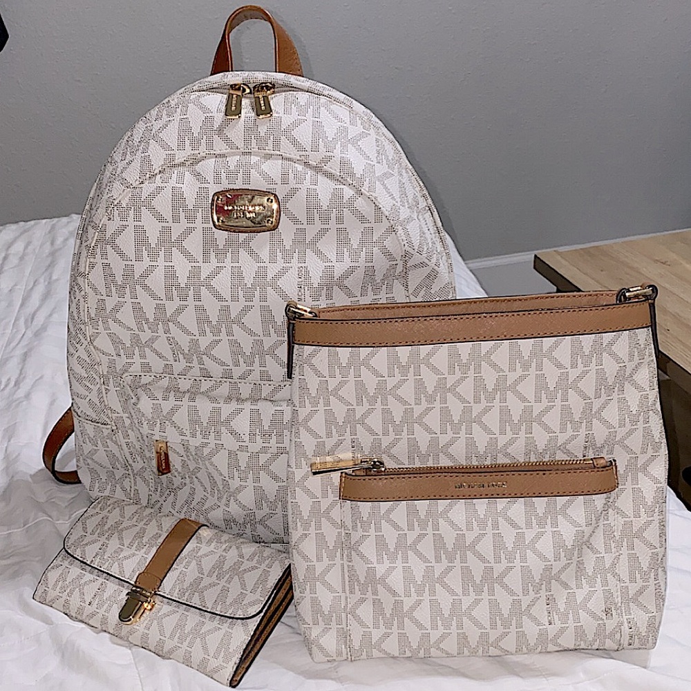 Vanilla Michael’s Kors backpack/purse/wallet set